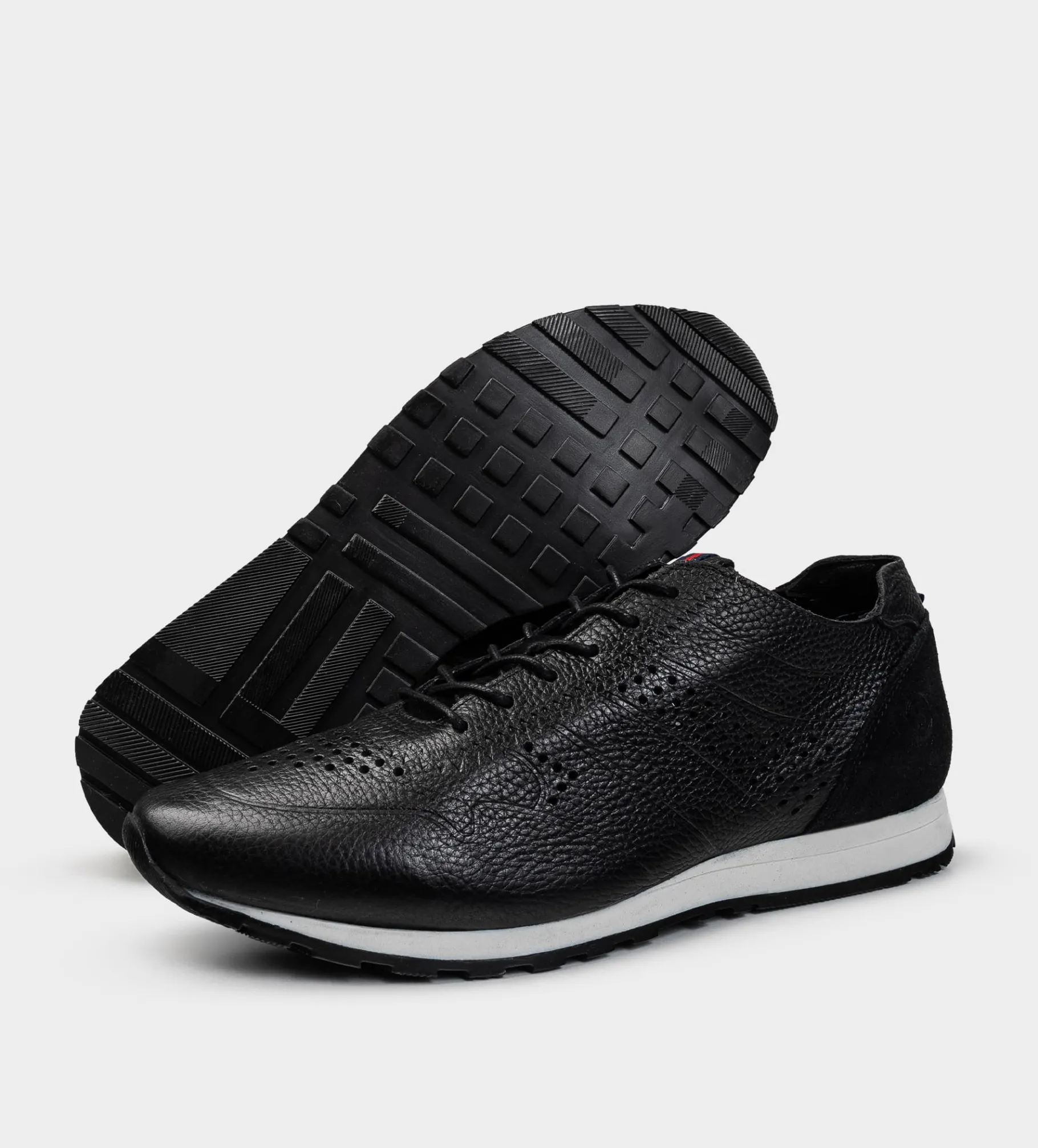Online SNEAKER CASUAL PERFORADO PIEL NEGRO Hombre Sneakers