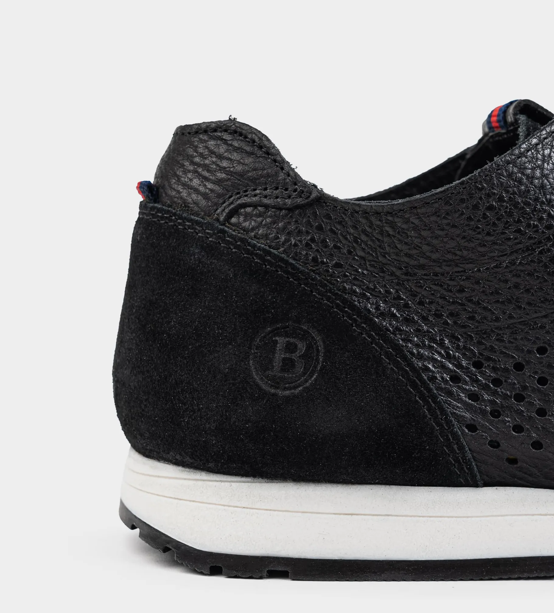Online SNEAKER CASUAL PERFORADO PIEL NEGRO Hombre Sneakers